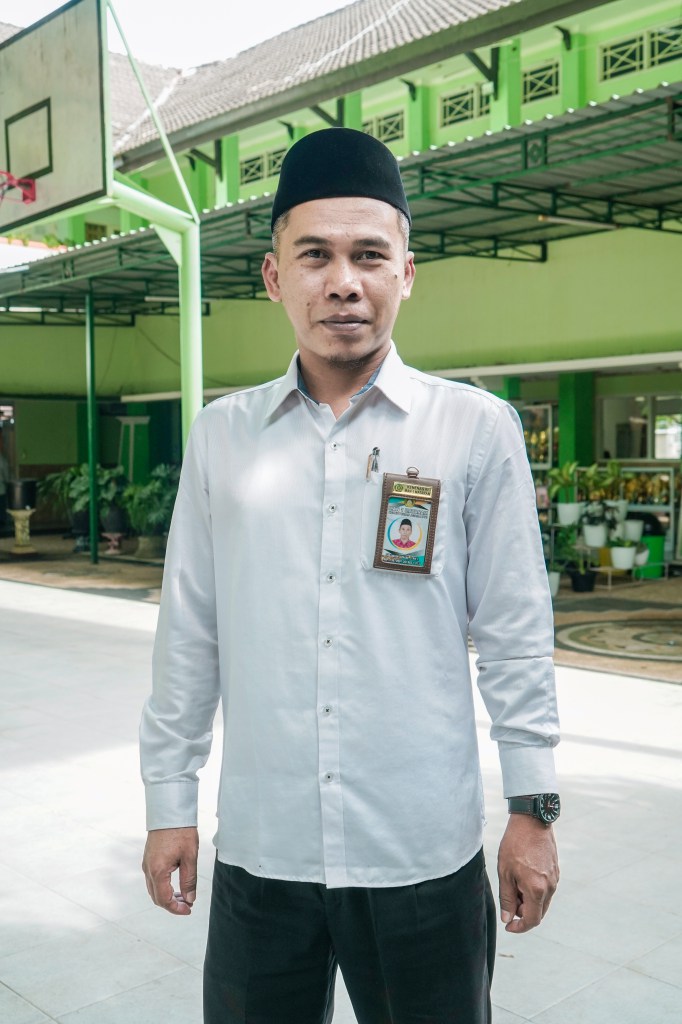 Sibawaih Azhari, S.Pd.I.