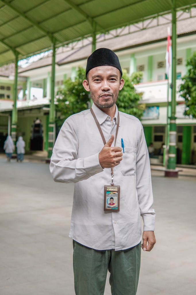 Rusni Bil Makruf, M.Pd.I