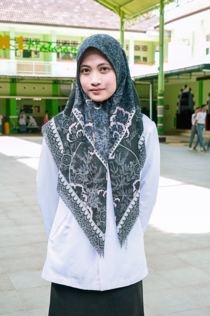 Baiq Lolita Oktaviana, S.Pd.